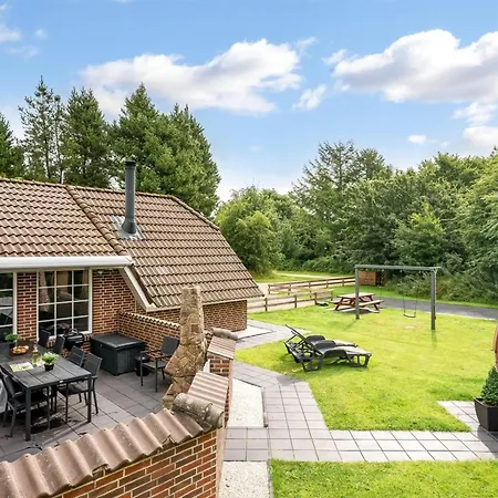 Prázdninový dům Prohor - 10-5km From The Sea By Interhome *